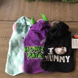 3 pet outfits